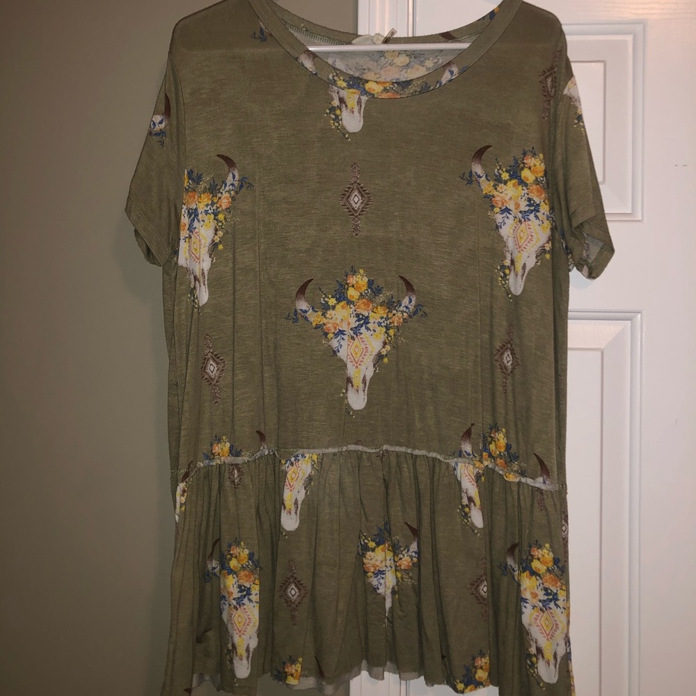 Dressy bull skull with flowers shirt